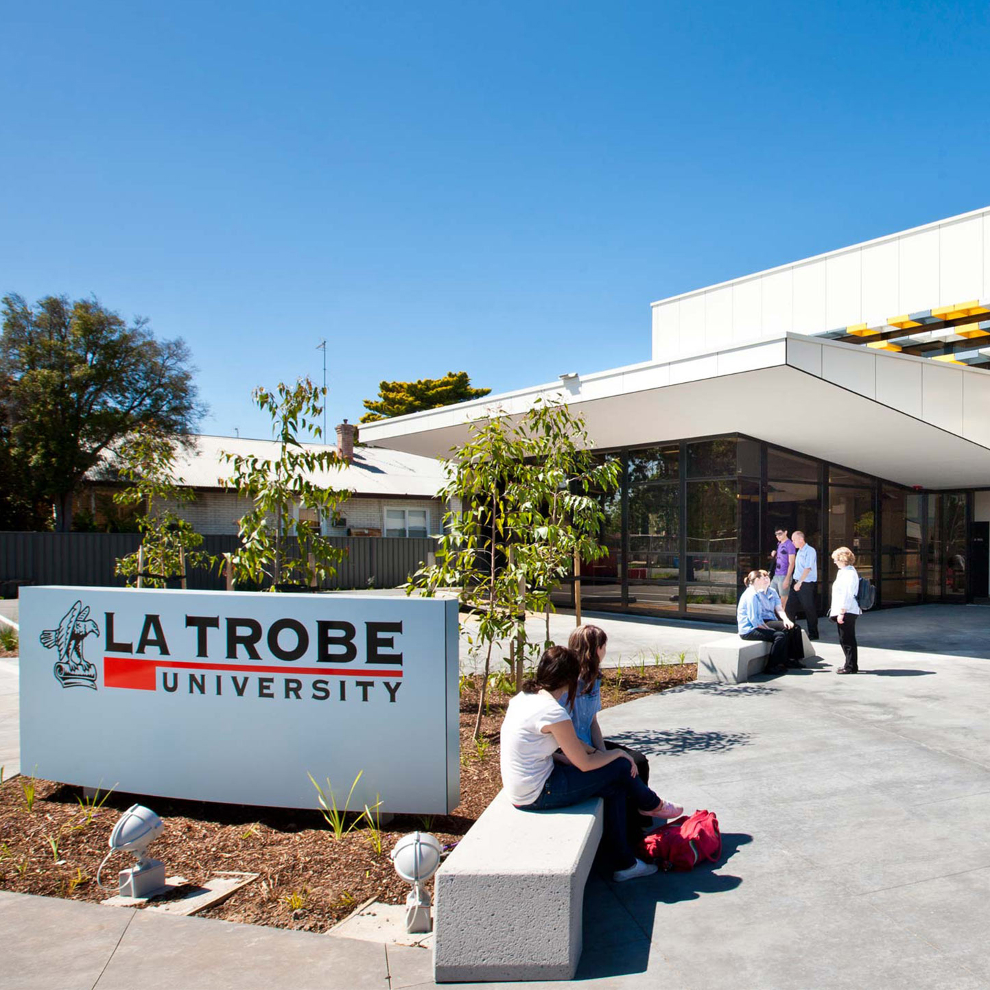 ĐẠI HỌC LA TROBE